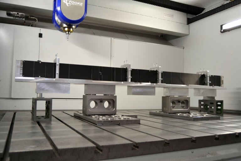 HEIDENHAIN iTNC 530 being used on challenging materials HEIDENHAIN
